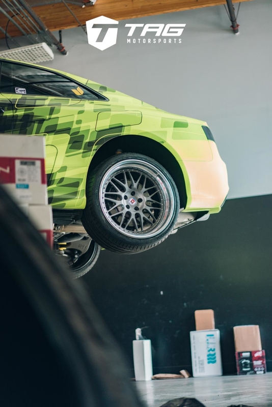 2RKX8LA.jpg