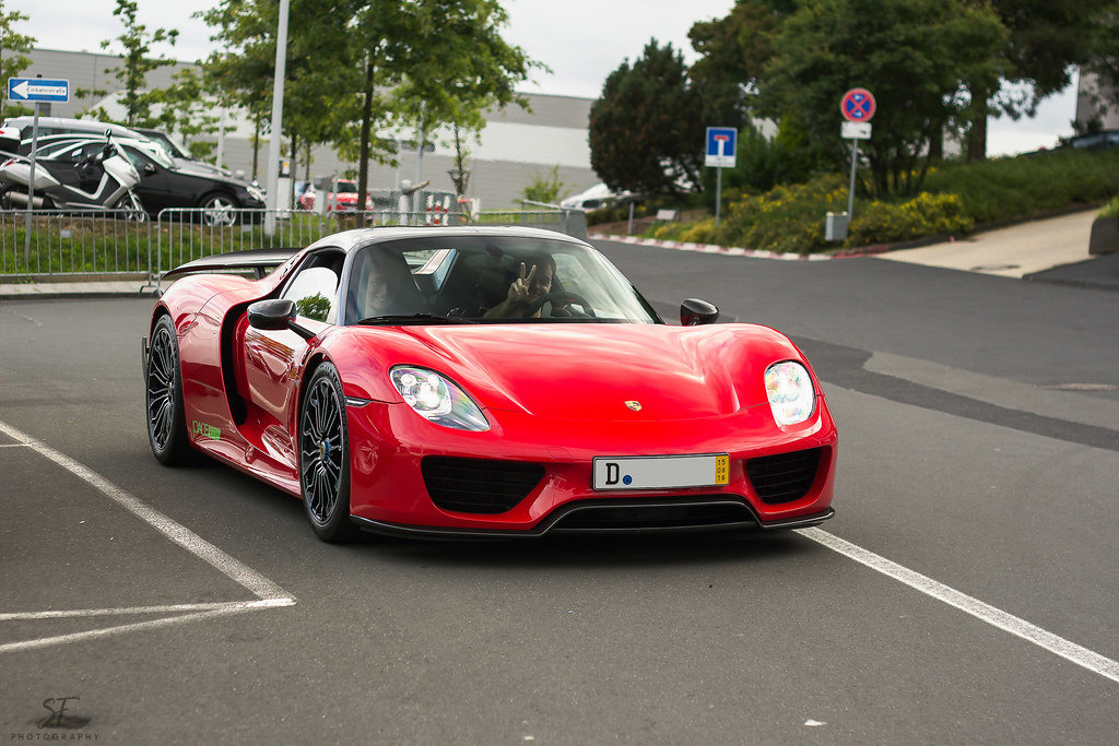 b_1_q_0_p_0.jpg?u=https%3A%2F%2Ffarm9.st