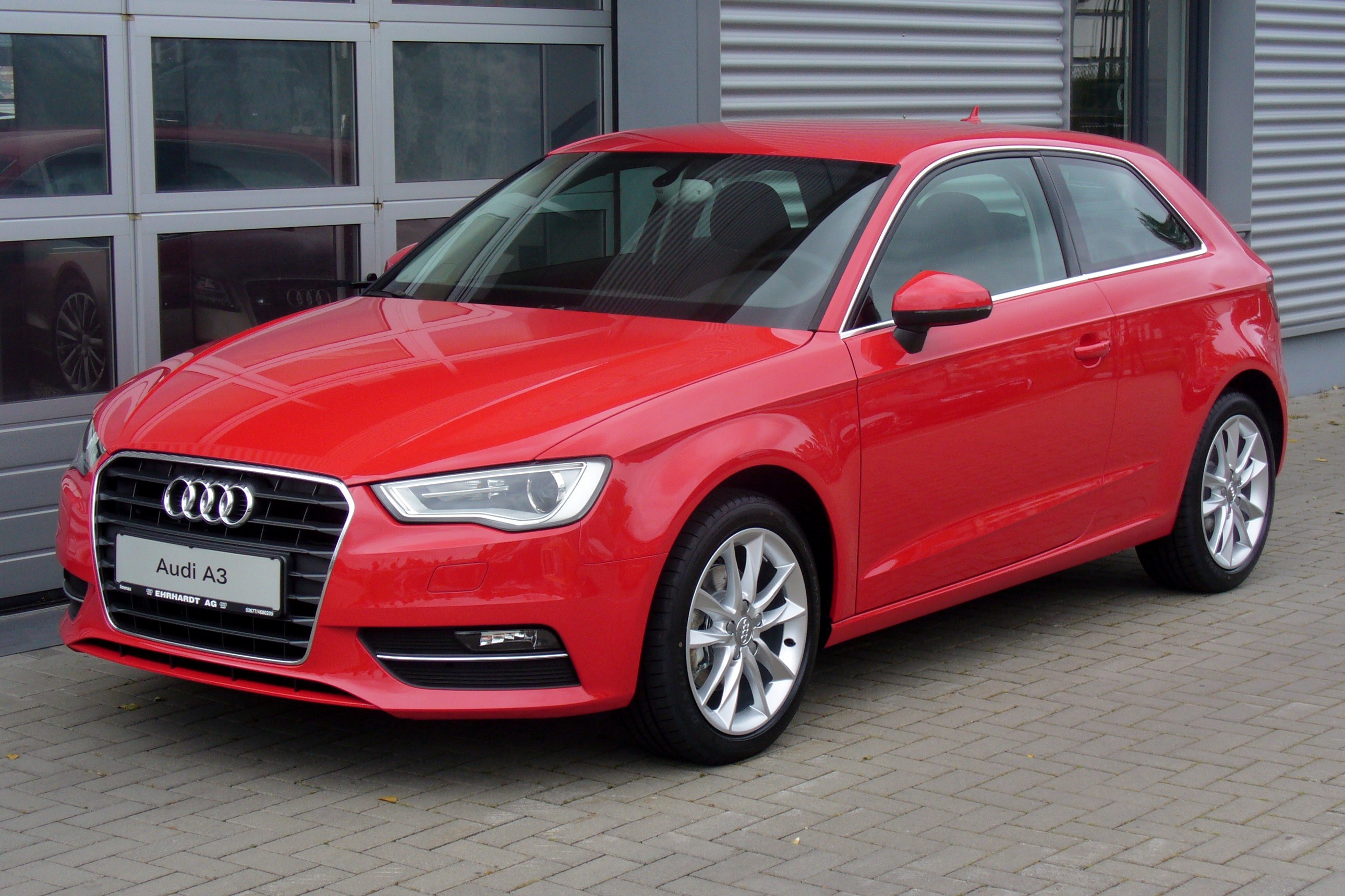 Audi_A3_8V_1.4_TFSI_Ambiente_Misanorot.JPG
