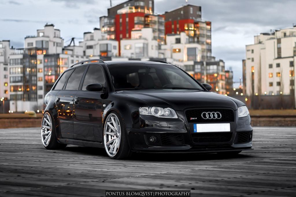 300100AUDIRS43019.jpg