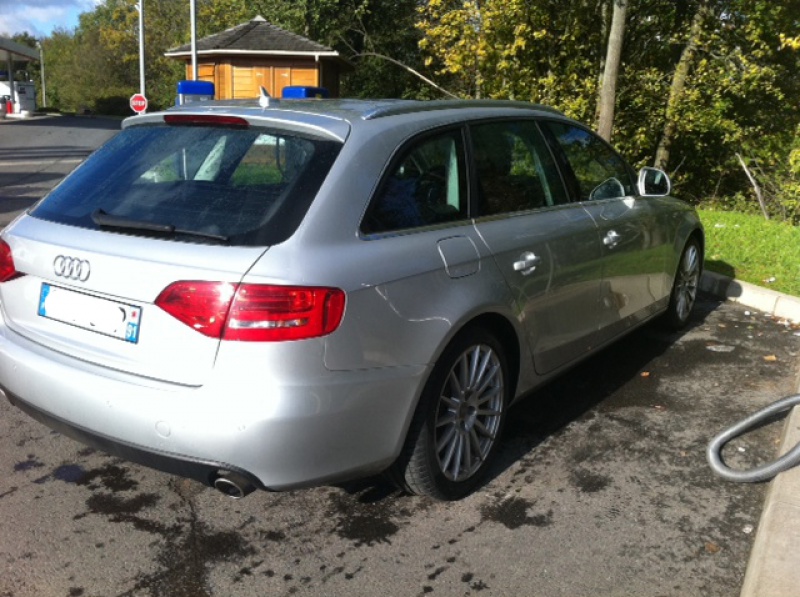 301582photo3sbg.jpg