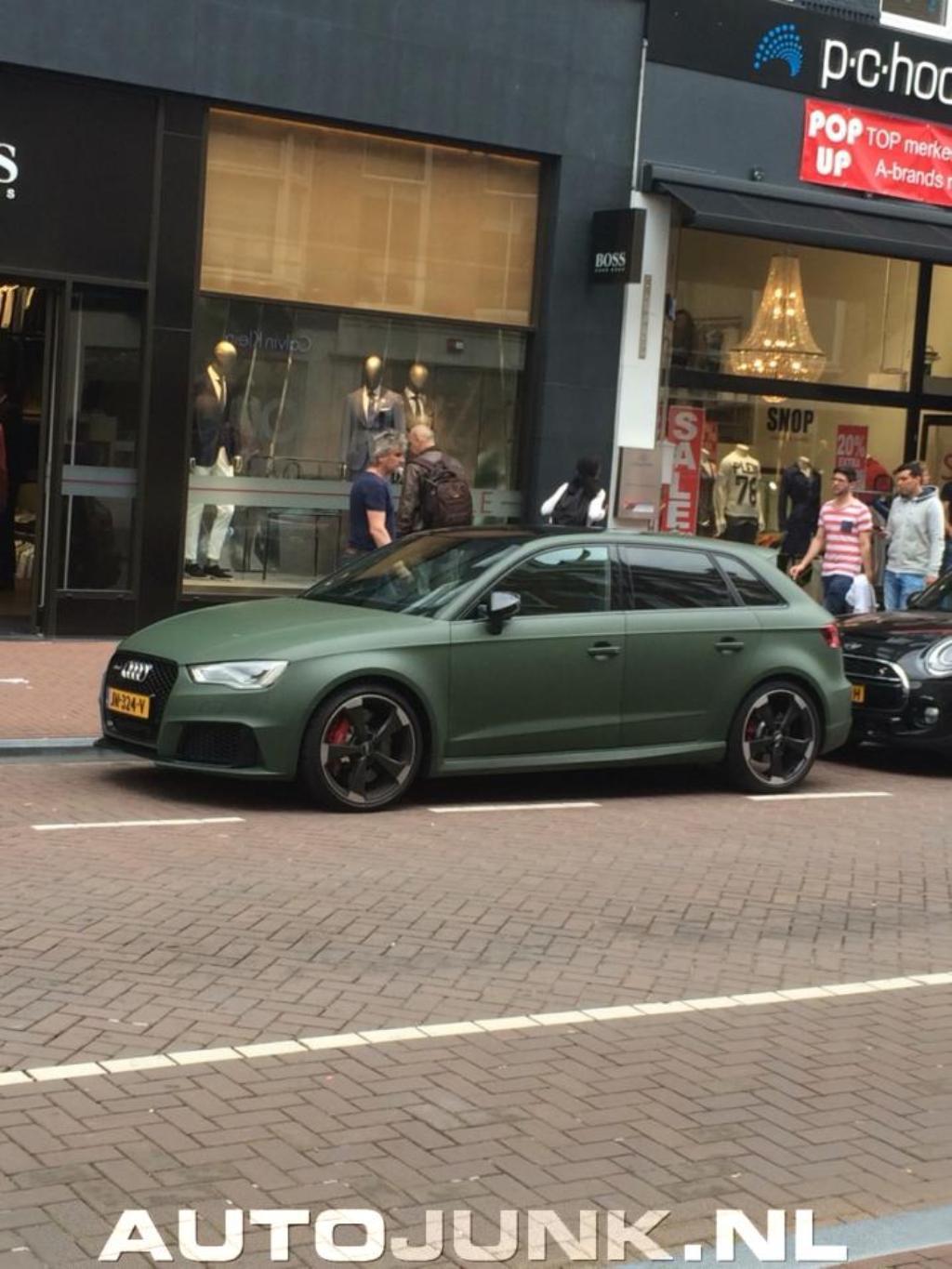 307797RS38V1363.jpg