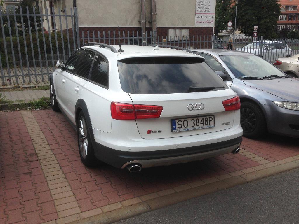 3081911242AUDIA6C7ALLROAD.jpg