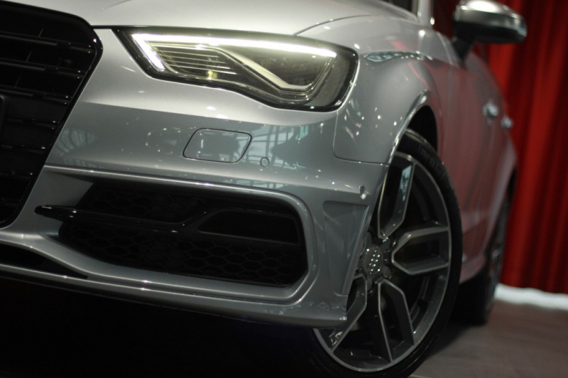 309852audis3limousine2015demonstration0.