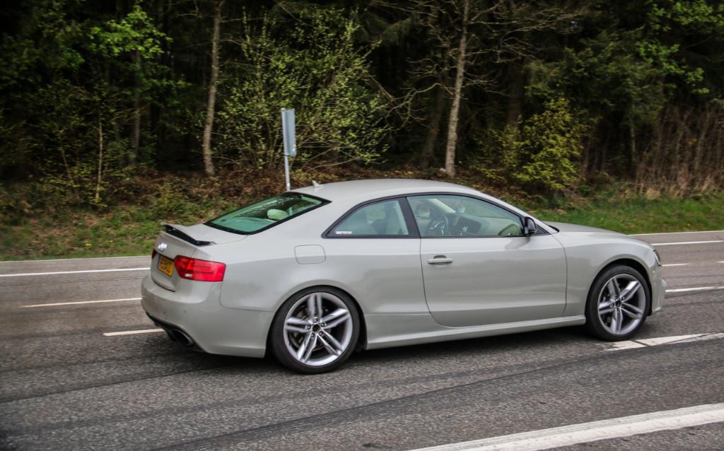 312535AUDIRS53206.jpg