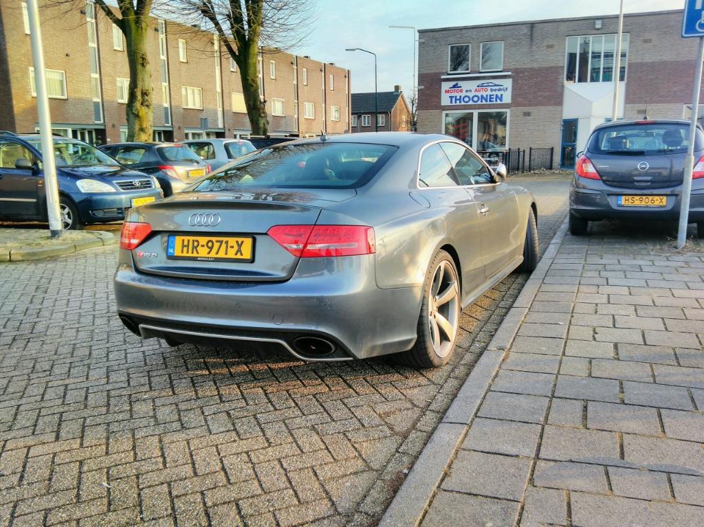 312637AUDIRS53005.jpg