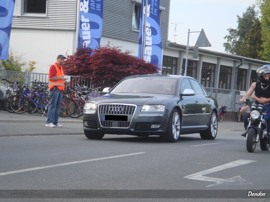 313437418S8ESQUIROU.jpg