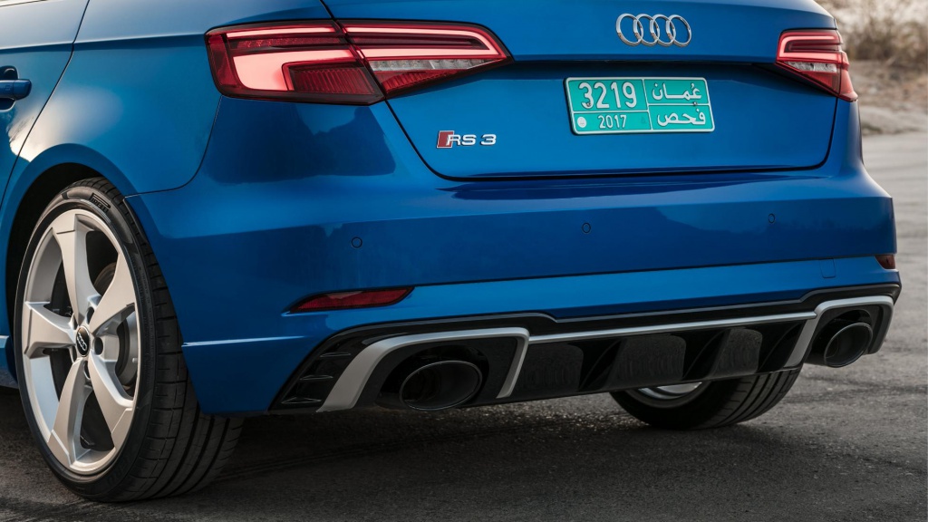319236124audirs3.jpg