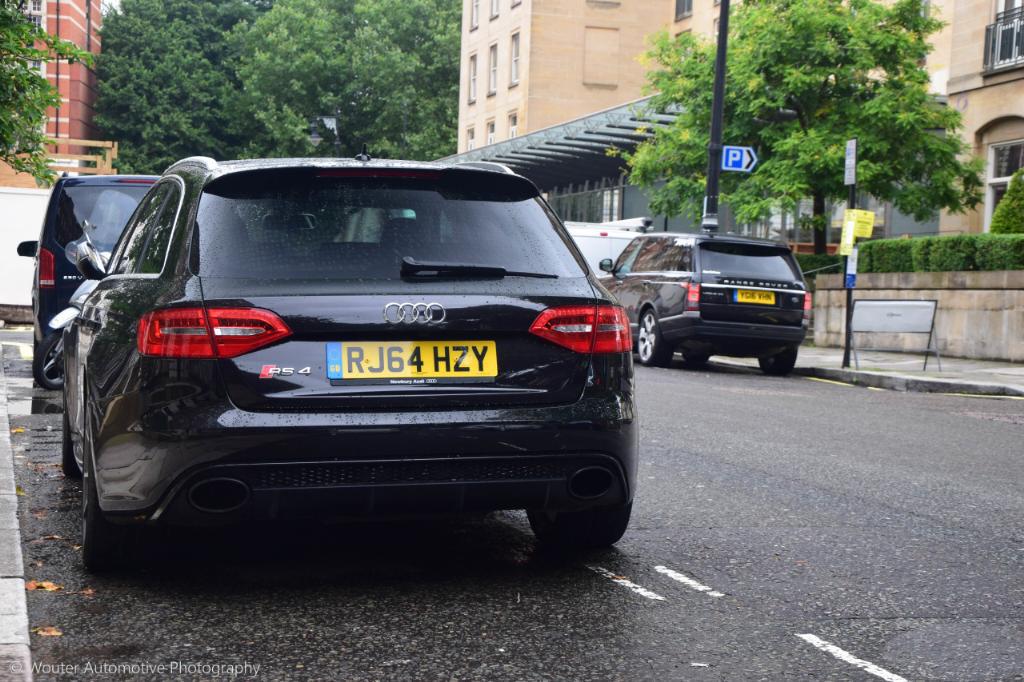 320375RS4B82674.jpg