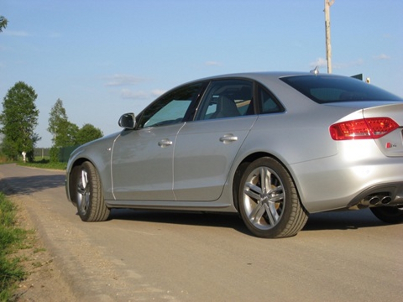 320855141S4ESQUIROU.jpg