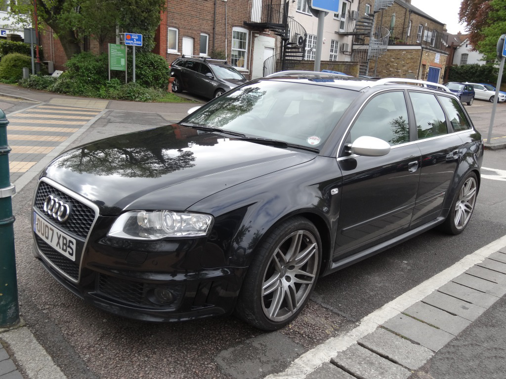 321520AUDIRS4868.jpg