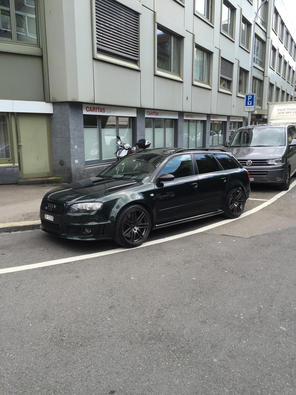 322051AUDIRS42597.jpg