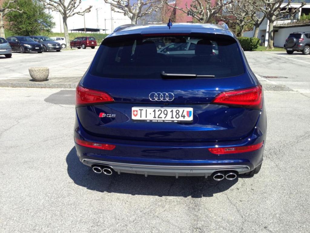 322504AUDISQ5430.jpg