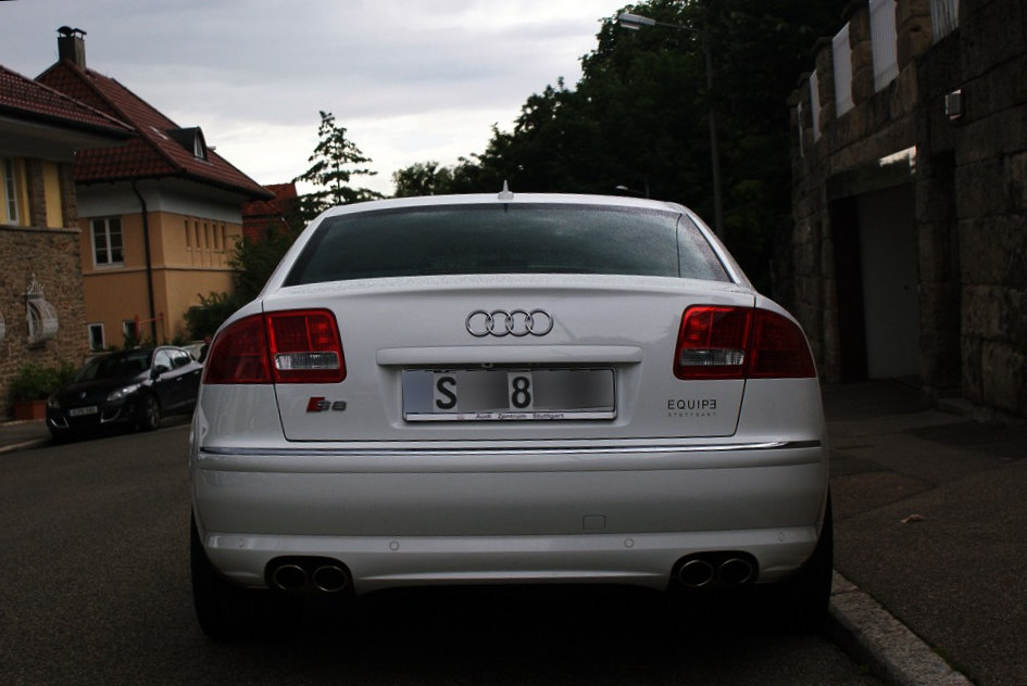 322782428S8D3.jpg