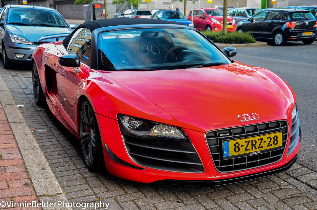 323636R8GT1669.jpg