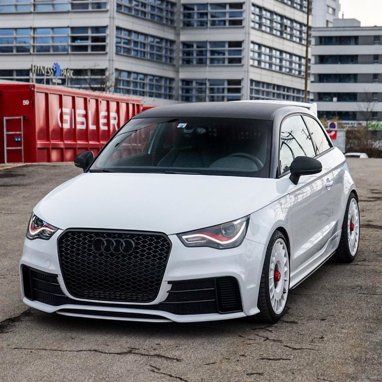 323716A1QUATTRO1015.jpg