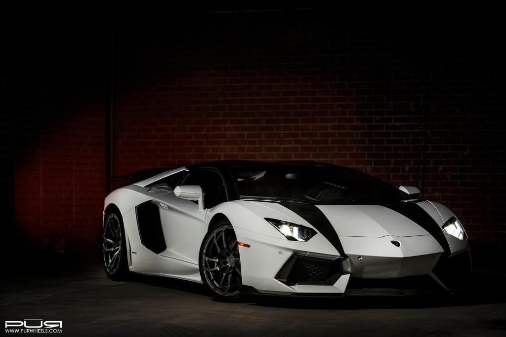 3251081093LAMBORGHINIAVENTADOR.jpg