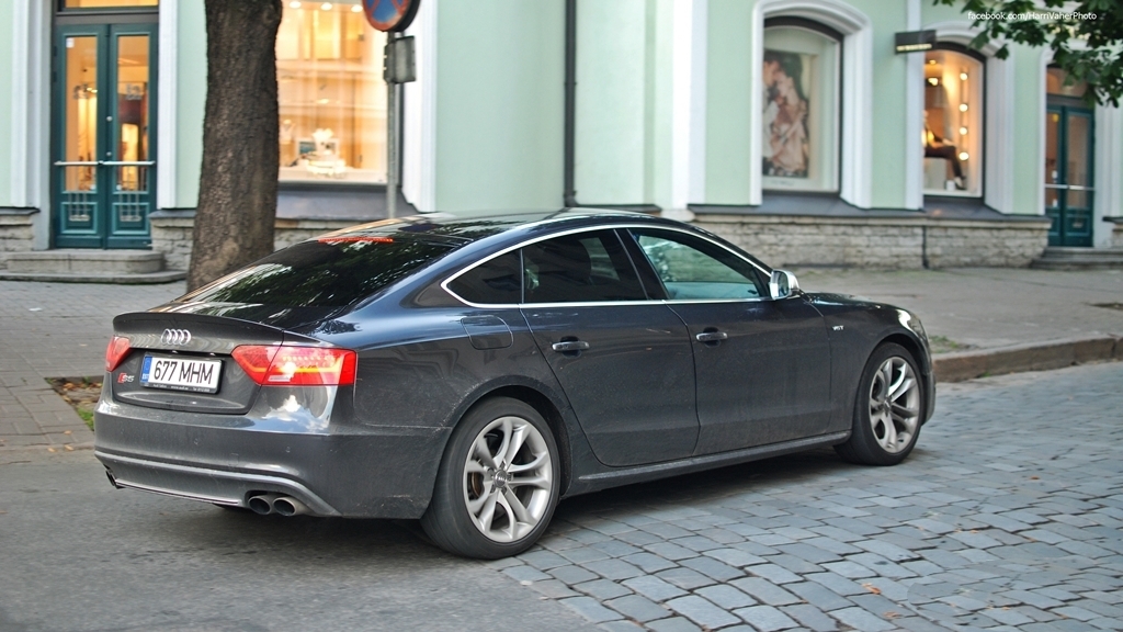 326397440S5SPORTBACK.jpg
