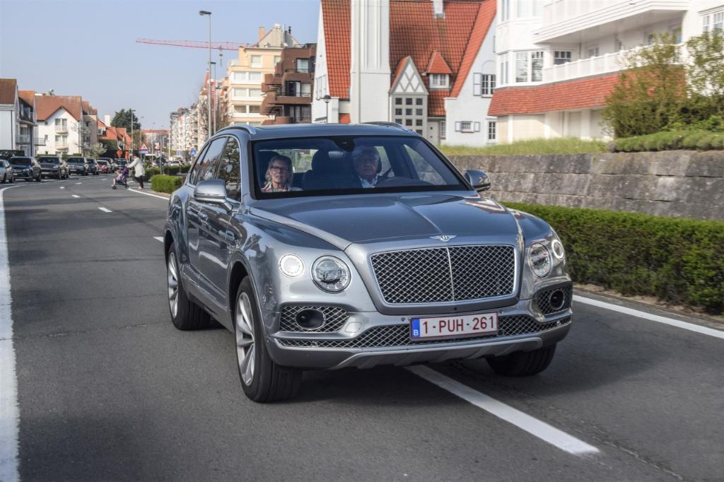 326451BENTAYGA0514.jpg