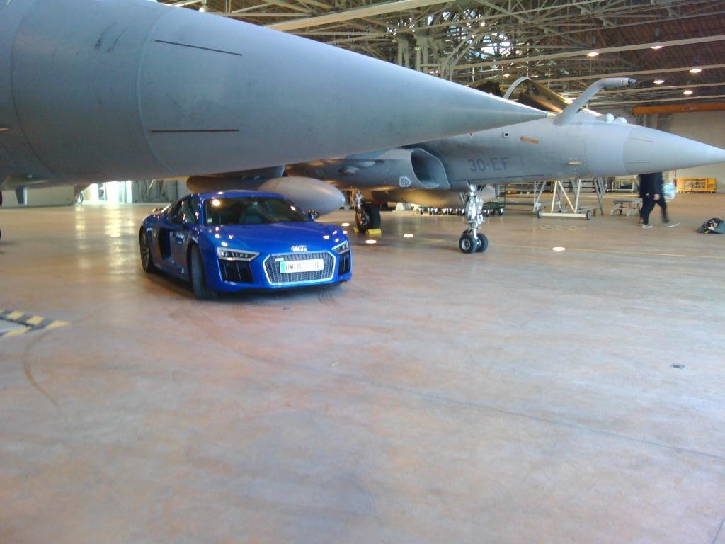 327437AUDIBA118031.jpg