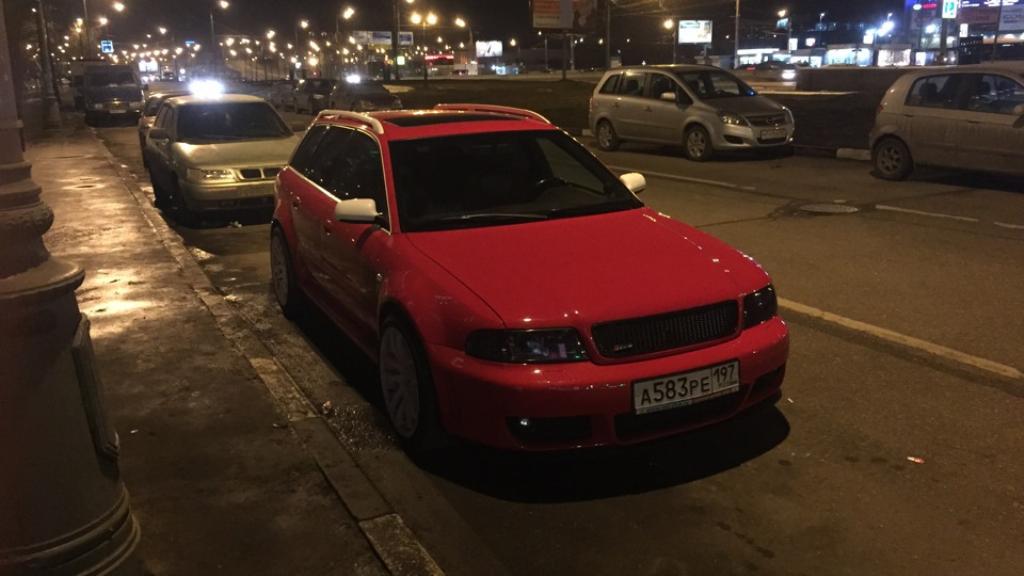 327812AUDIRS4B50093.jpg