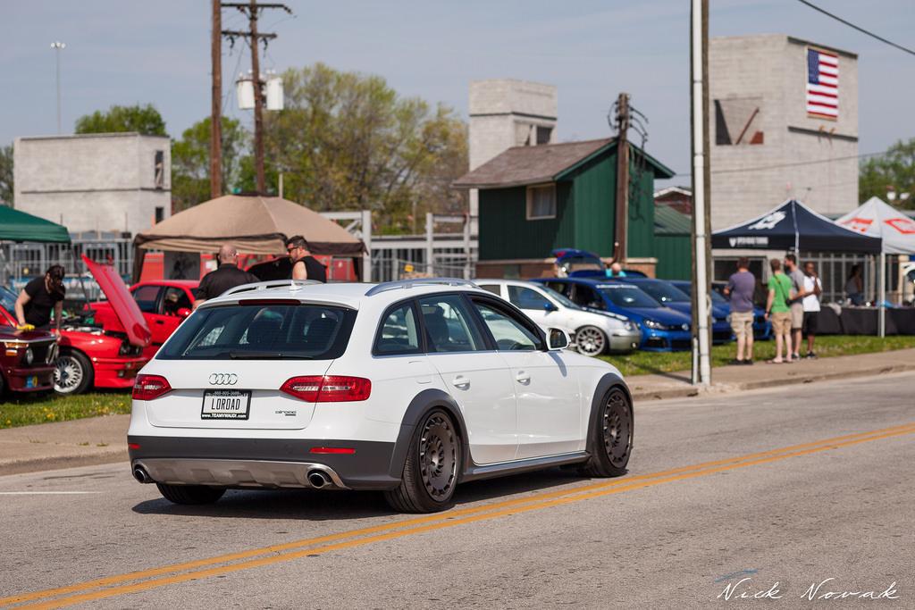 3280082103AUDIA4ALLROAD.jpg