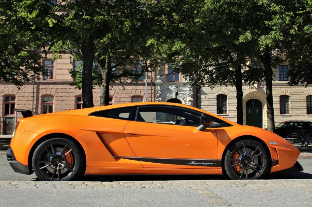 3287591407LAMBORGHINI570.jpg