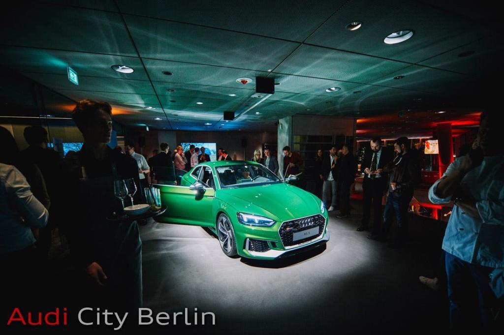 329001RS5B90088.jpg
