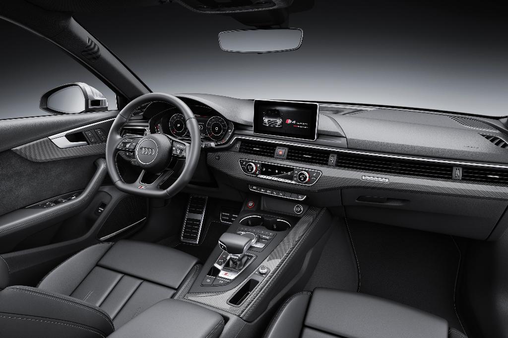 329829S4B90101.jpg