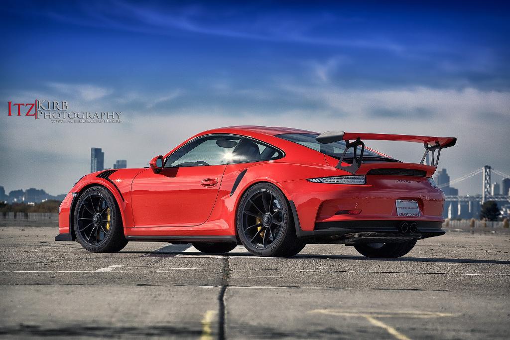 3306980404PORSCHE991GT3RS.jpg