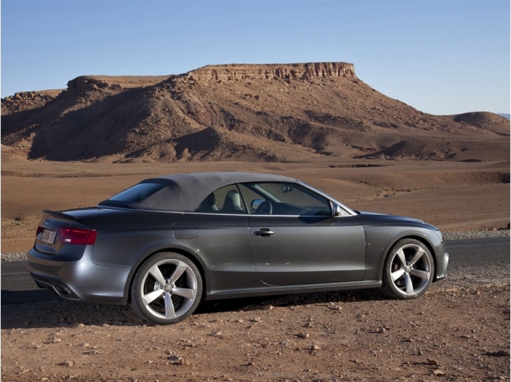 330780189RS5CABRIOLET.jpg