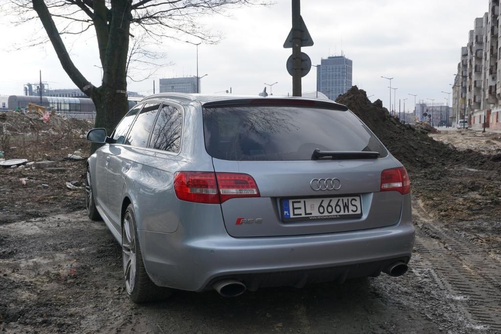 331221RS62540.jpg