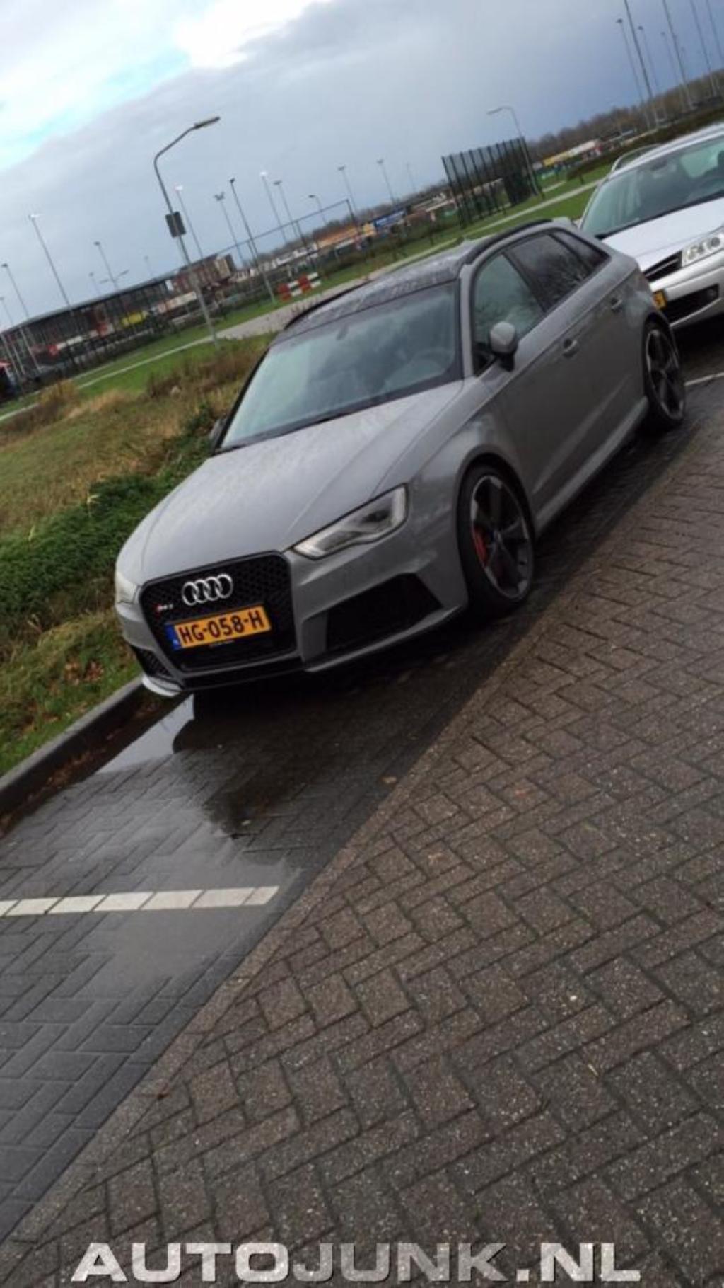 331804RS38V0762.jpg