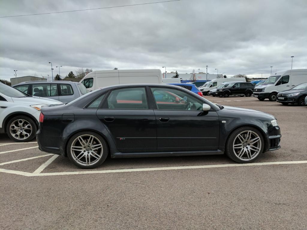 332783AUDIRS43187.jpg