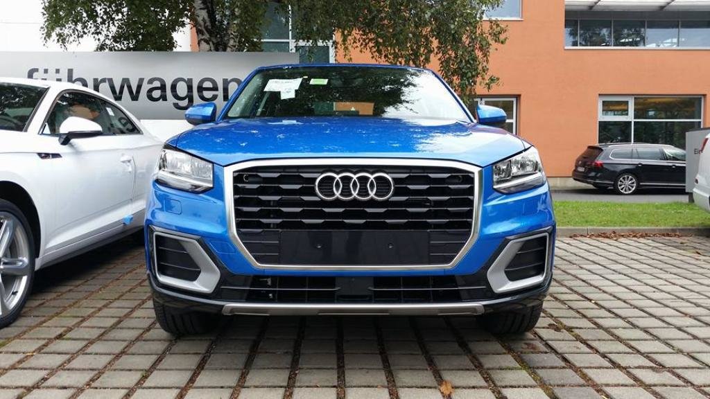 334021AUDIQ20506.jpg