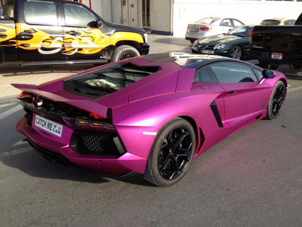 334027589LAMBORGHINIAVENTADORESQUIROU.jpg