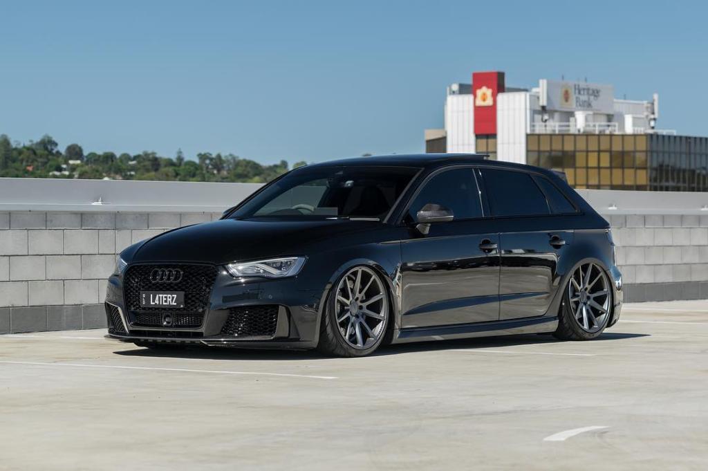 334093RS38V2031.jpg