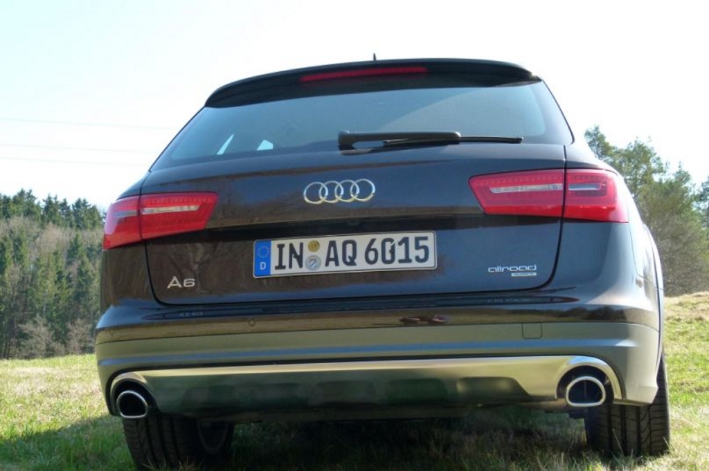335605063AUDIA6C7ALLROAD.jpg
