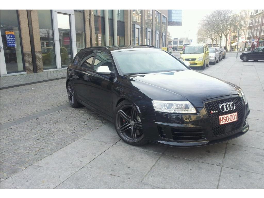 335953RS6598.jpg
