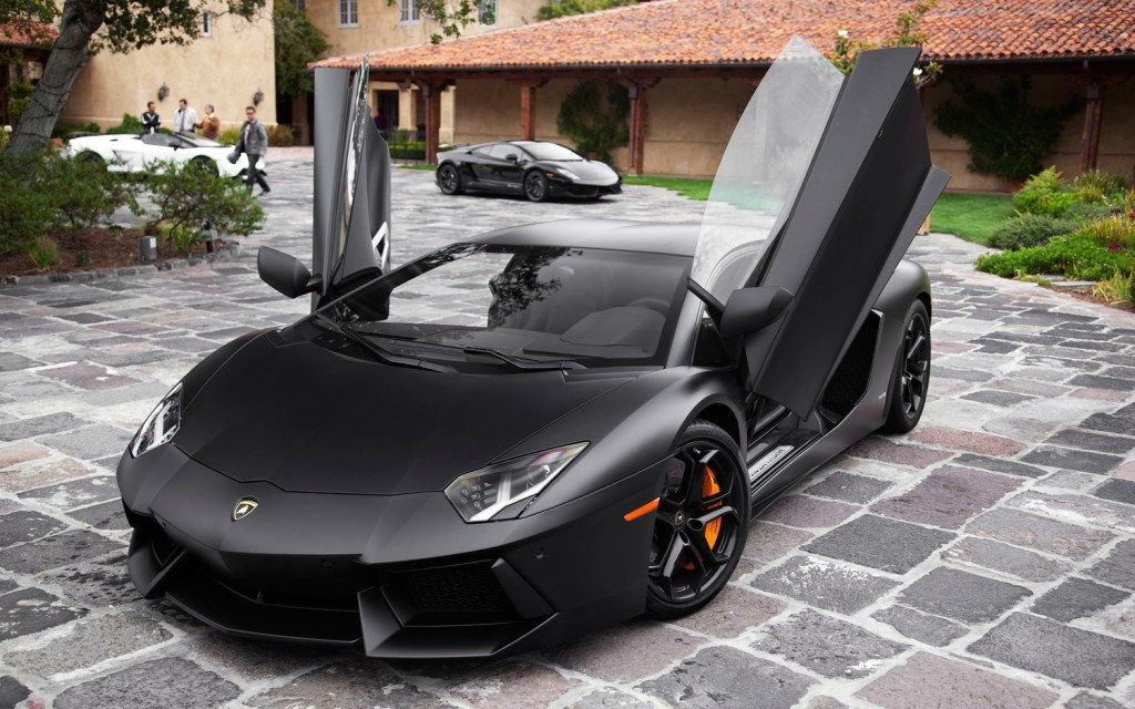 336387246LAMBORGHINIAVENTADORESQUIROU.jpg