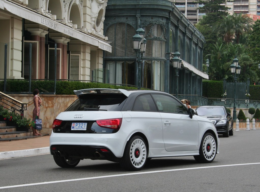 336460A1QUATTRO522.jpg