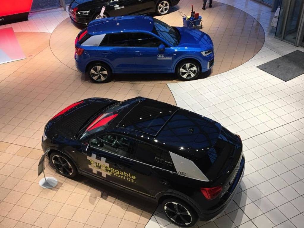 337097AUDIQ20572.jpg