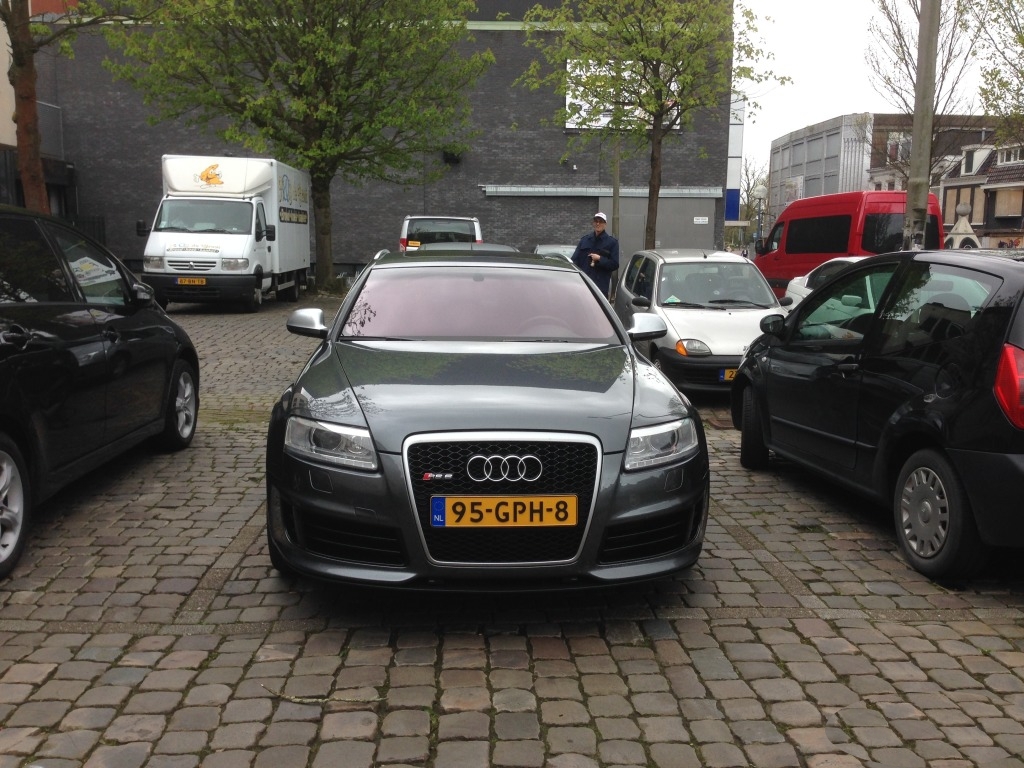 338144RS61165.jpg