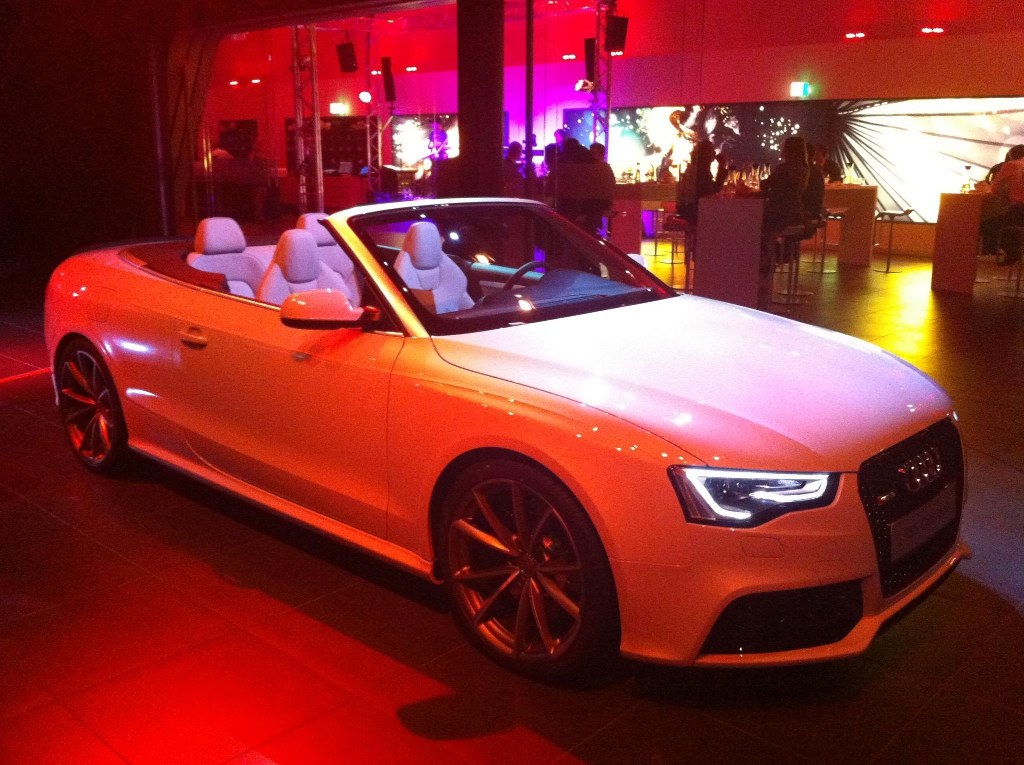 339334052RS5CABRIOLET.jpg