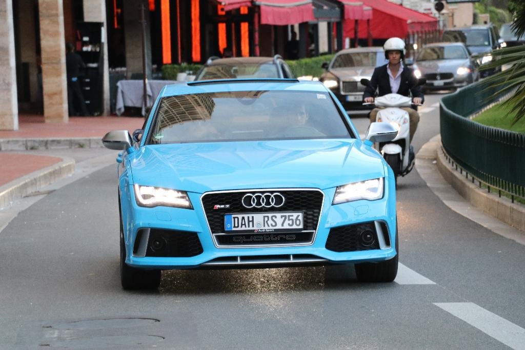 341879RS72150.jpg
