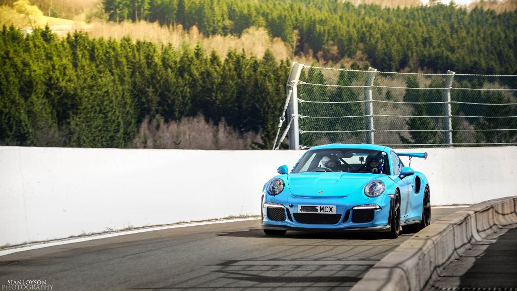 3438900372PORSCHE991GT3RS.jpg