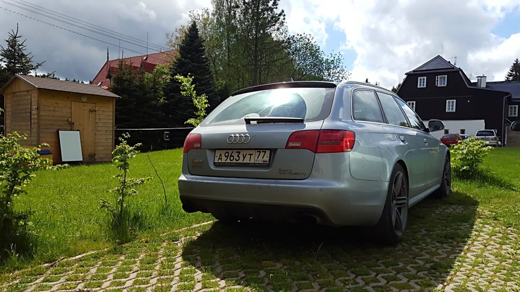 343903RS62209.jpg