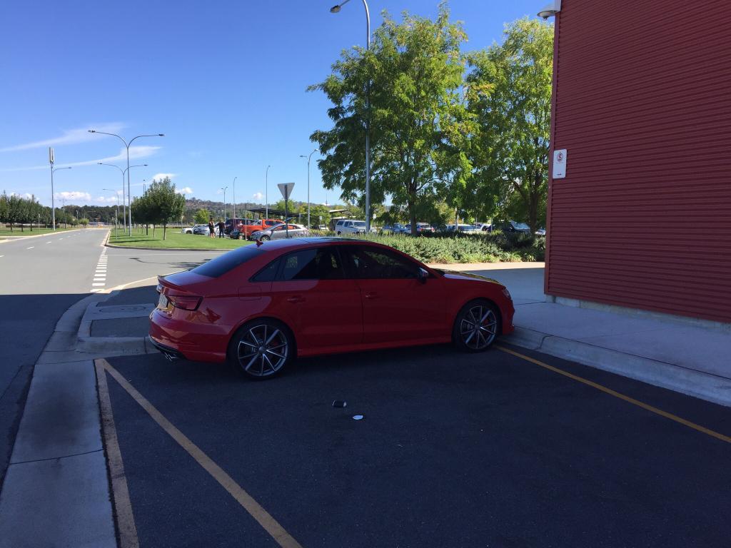 344853S38V3159.jpg