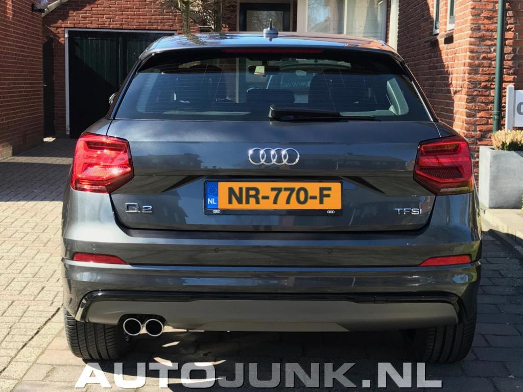 346114AUDIQ20814.jpg