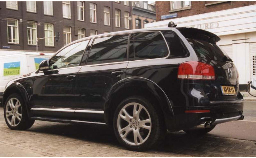 347225W12TOUAREG402.jpg